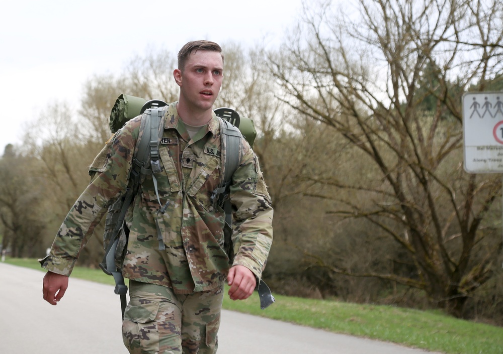 US Soldiers earn German Army Proficiency Badge