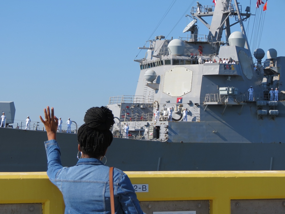 USS Farragut Departing for Deployment