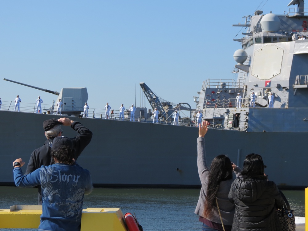 USS Farragut Departing for Deployment