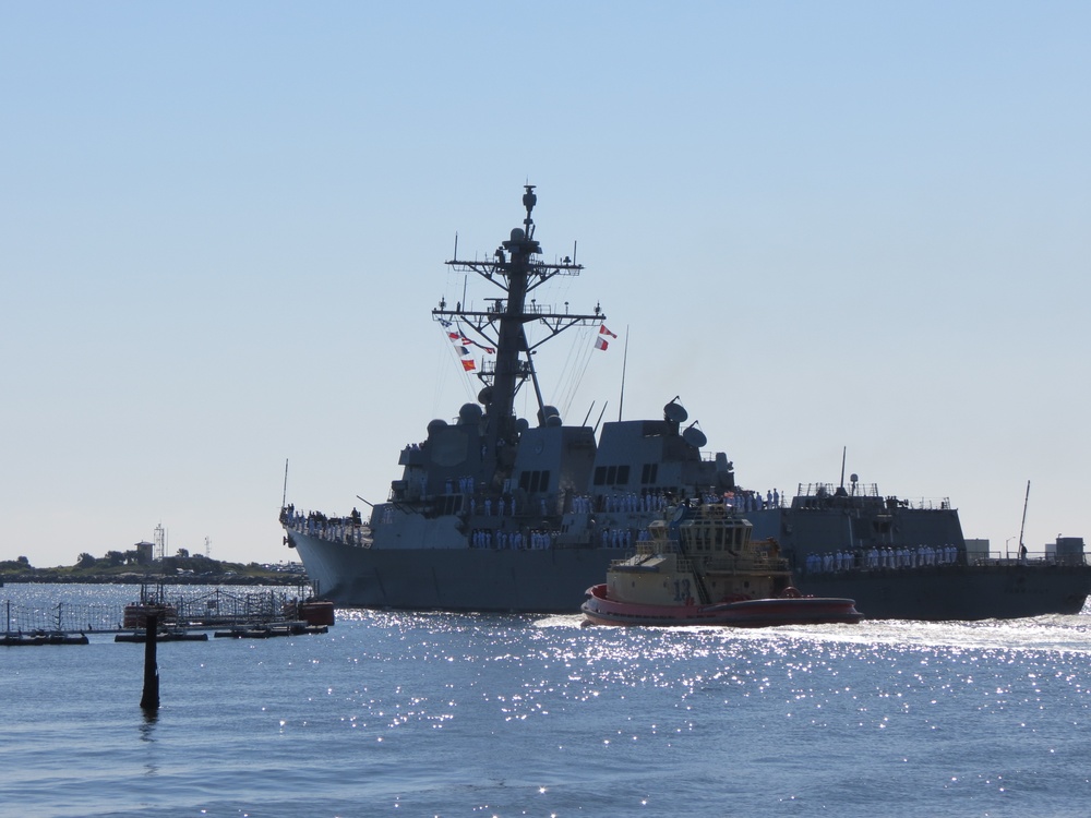 USS Farragut Departing for Deployment