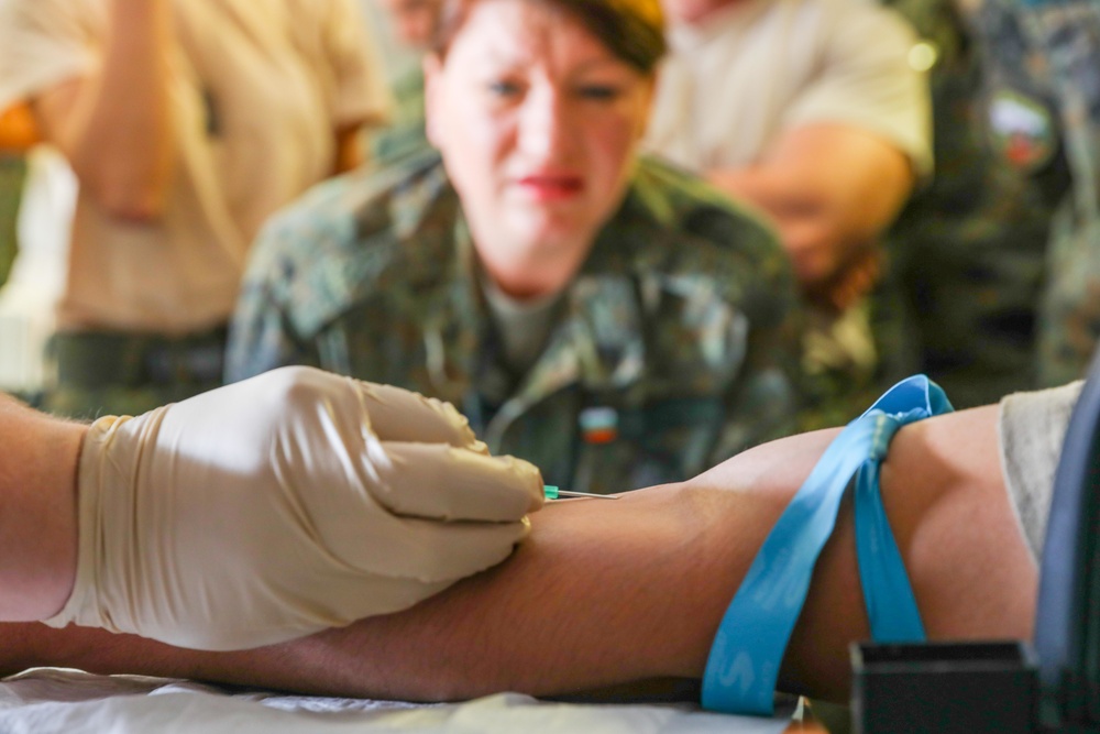 2IBCT Soldier Medics train Bulgarian forces