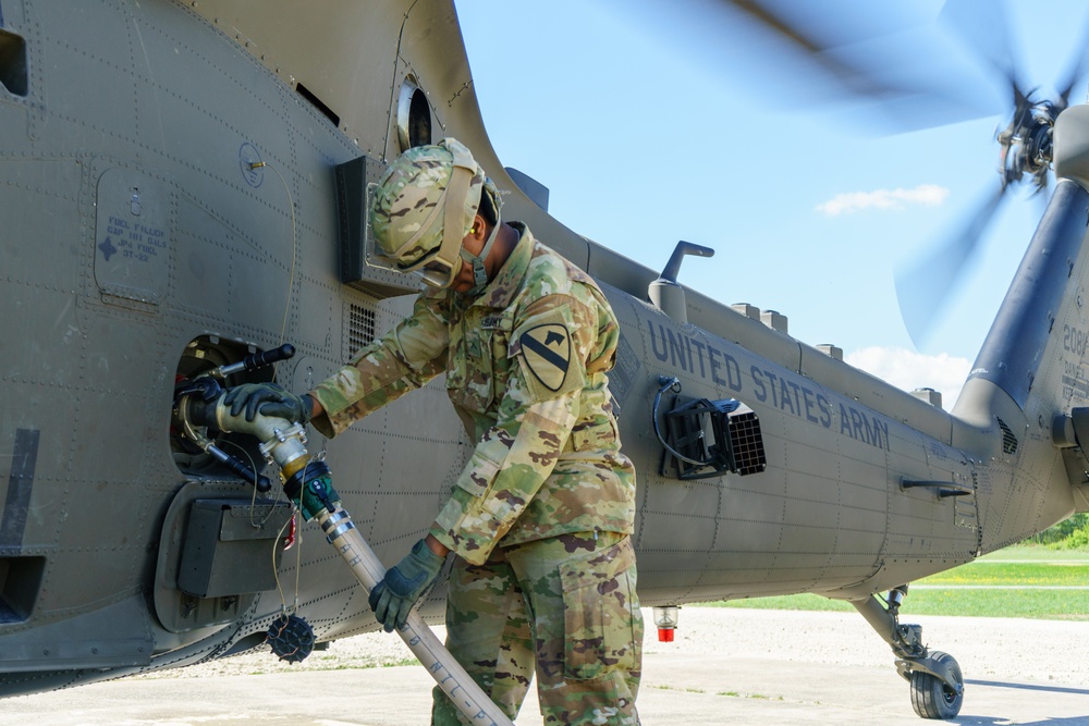 Air Cav Conducts UH-60 Blackhawk Gunnery