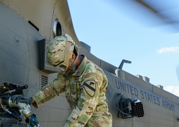 Air Cav Conducts UH-60 Blackhawk Gunnery