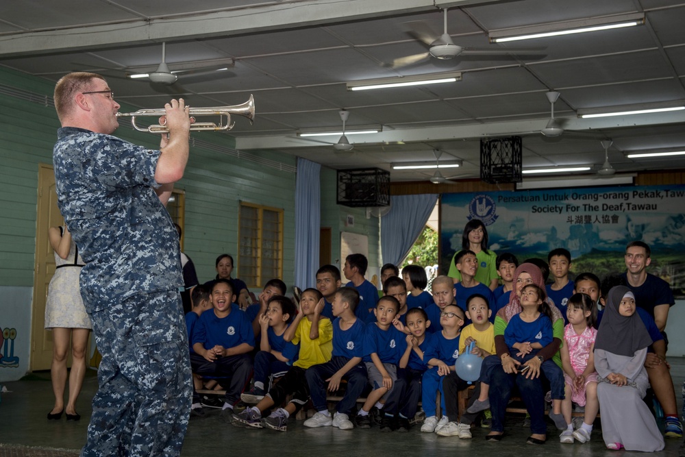 180427-N-MW694-0231