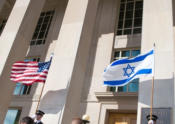 DSD hosts Israeli Director General