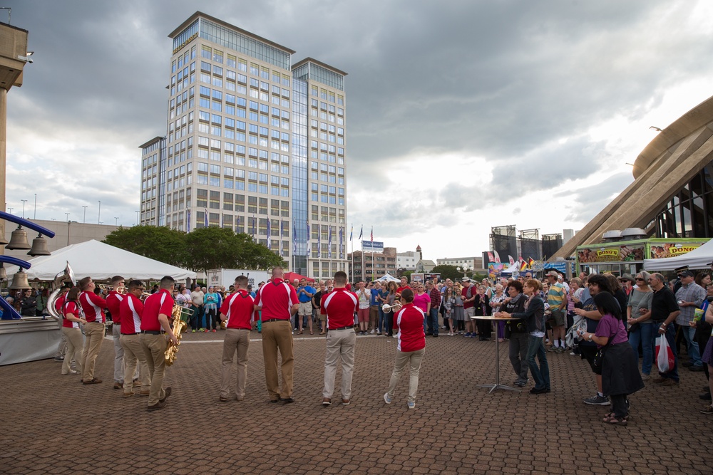 Dixieland Band Hulabaloo