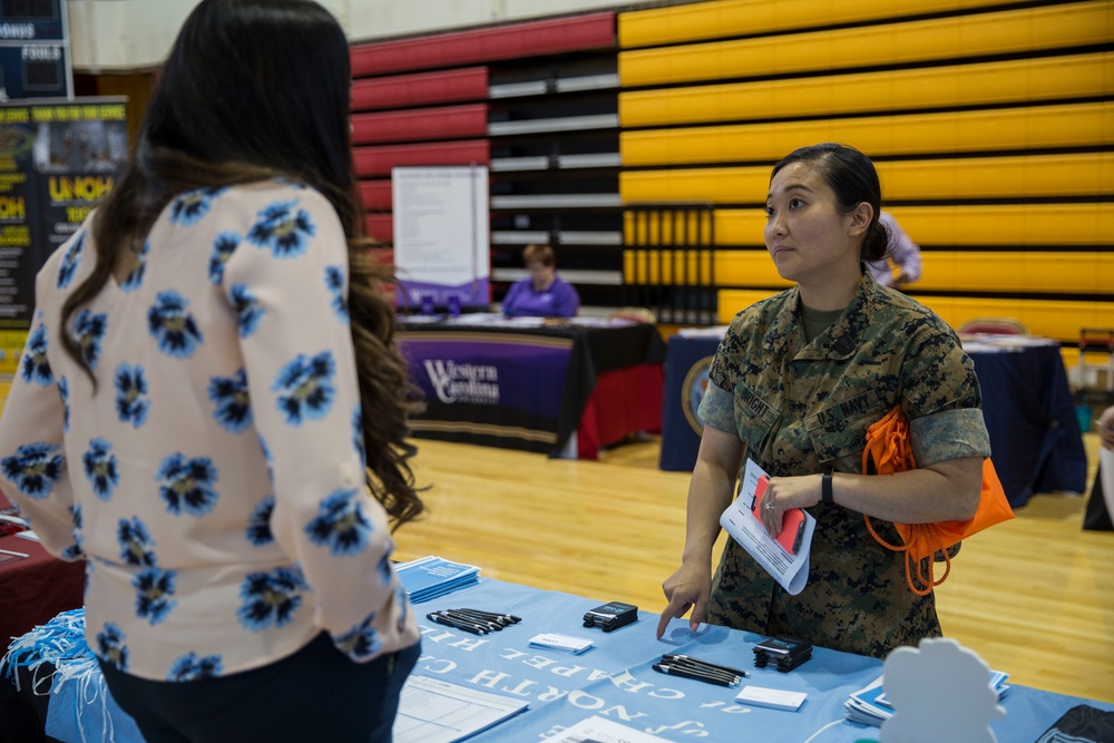 Colleges flood Goettge Memorial Field House for National Education Expo