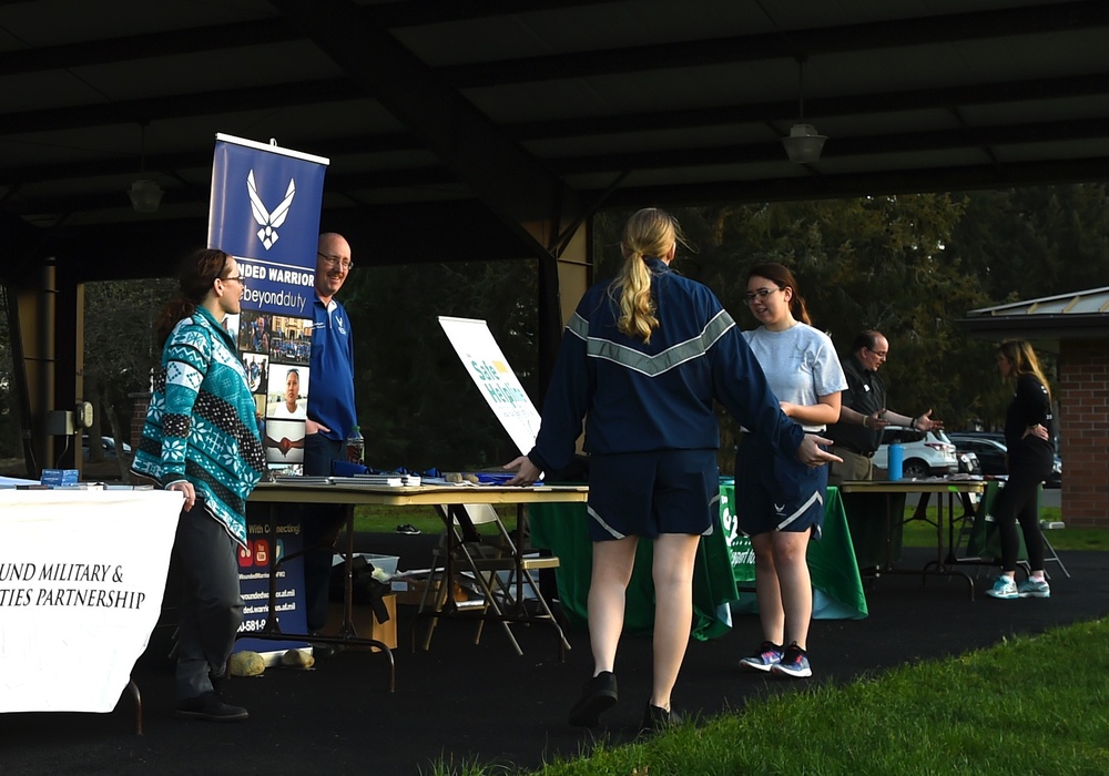 Airmen ‘Take Back the Night’ during SAPR 5K