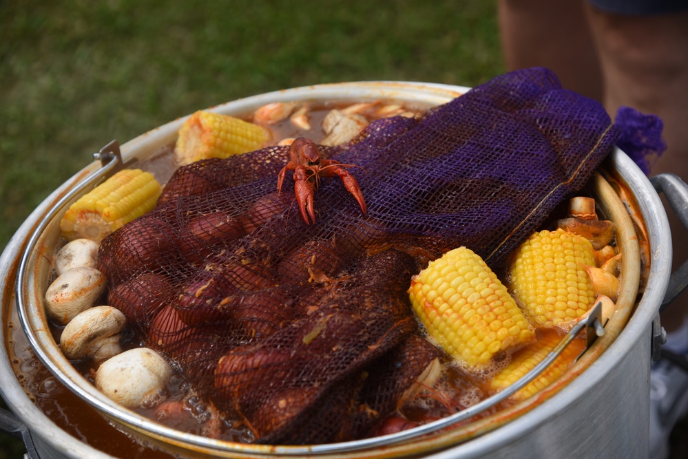 More than 800 attend 6th Annual Crawfish Cook-Off