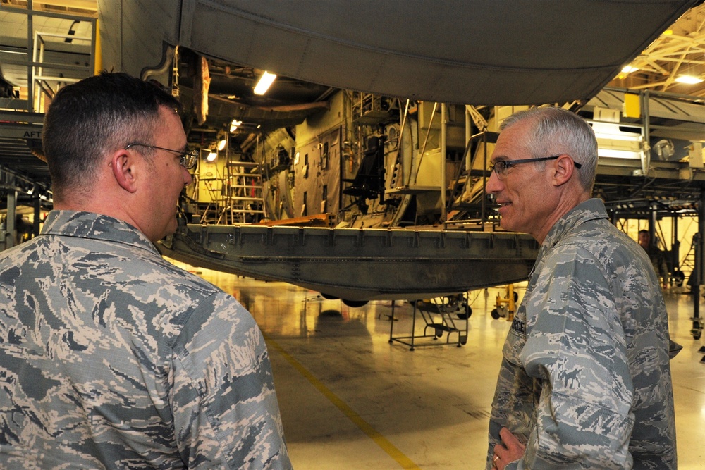 Colorado Reserve wing shares mission with 22nd AF leaders