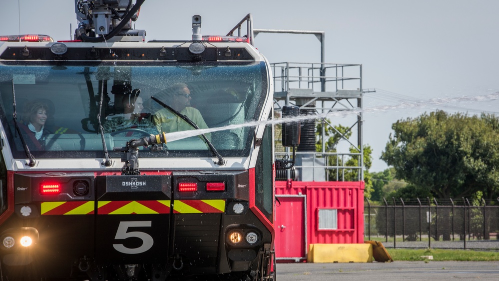 Vice Chief of Staff, Civic Leaders experience the Pacific’s premiere airlift hub