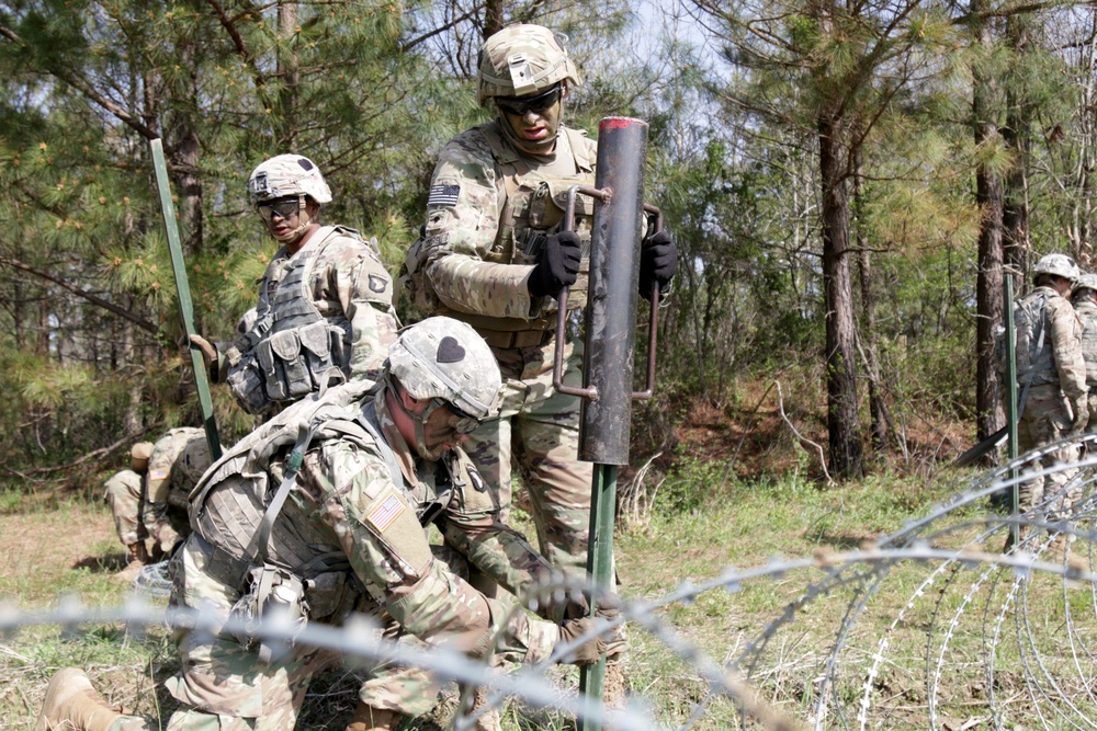Combat Engineers heighten defensive skills with counter-mobility training