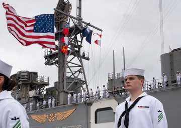 USS Bonhomme Richard (LHD 6) arrives to Pearl Harbor, Hawaii