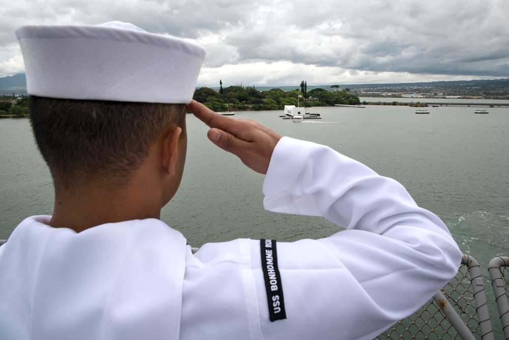 USS Bonhomme Richard (LHD 6) arrives to Pearl Harbor, Hawaii