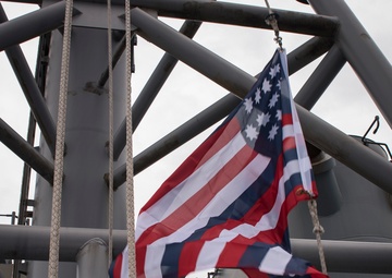 USS Bonhomme Richard (LHD 6) arrives to Pearl Harbor, Hawaii