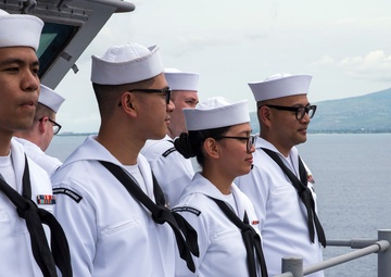 USS Bonhomme Richard (LHD 6) arrives to Pearl Harbor, Hawaii