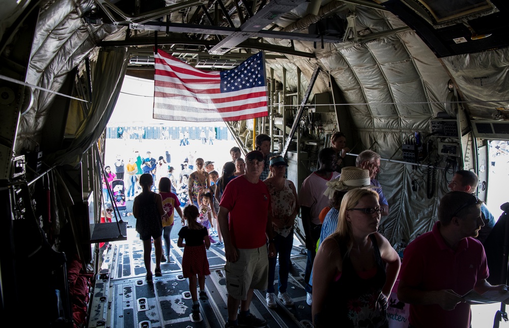 JB CHS Air Expo draws 80,000 attendees