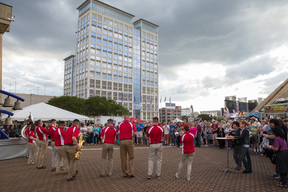 Dixieland Band Hulabaloo