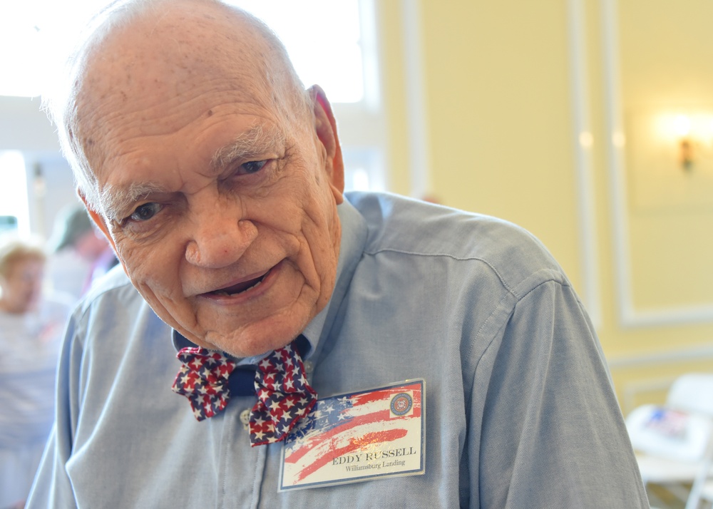 Servicemembers honor veterans during 2018 Port Everglades Fleet Week