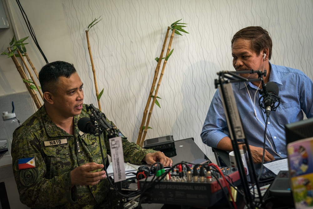 Balikatan 18: AFP, US Marine leaders discuss exercise, HCA in radio interview