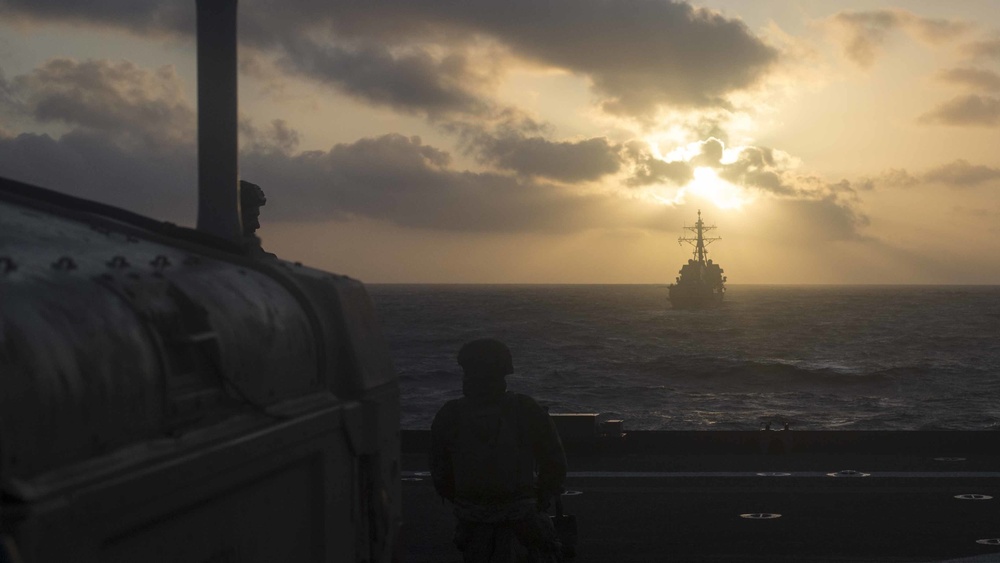 Marines conduct a simulated strait transit