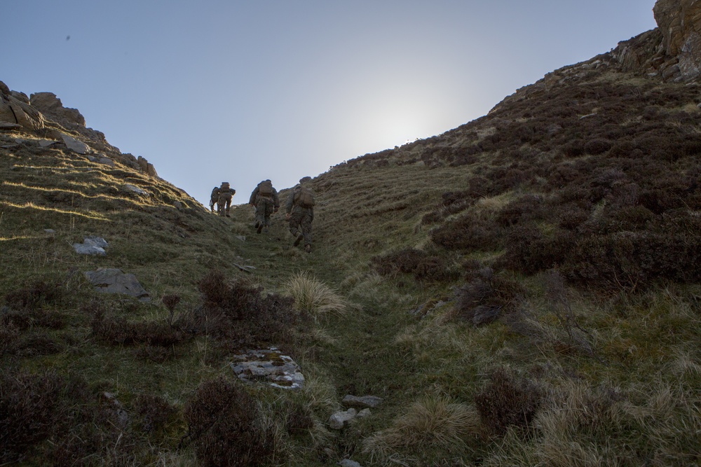 4th ANGLICO navigates the hills of Scotland at Joint Warrior 18
