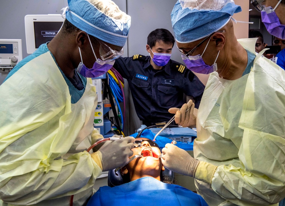 PP18 hosts dental subject matter expert exchange aboard USNS Mercy