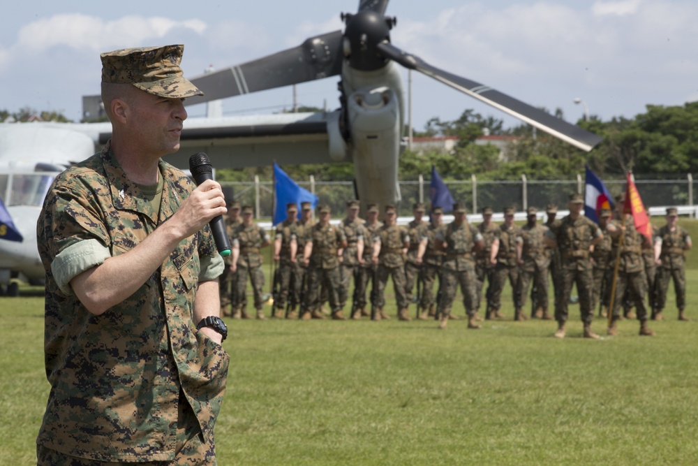 31st MEU sergeant major relinquishes sword of office, Mota assumes duties