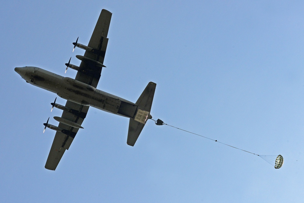 Italian Air Force and U.S. Army 173rd Airborne Brigade Airdrop Cooperation, 27 April 2018.