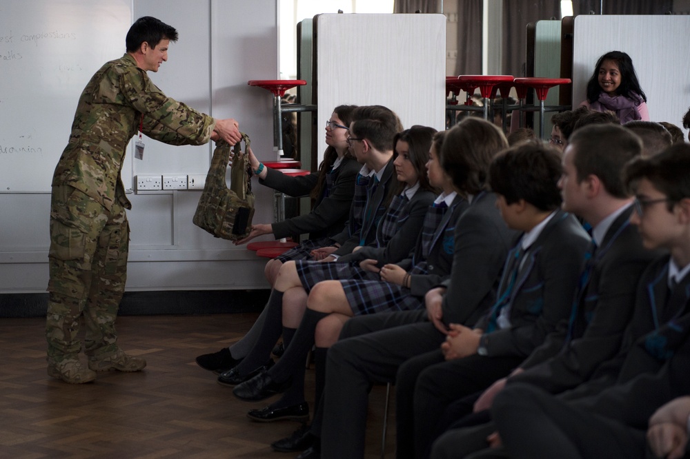 Pave Hawk pilots pave the way for local students