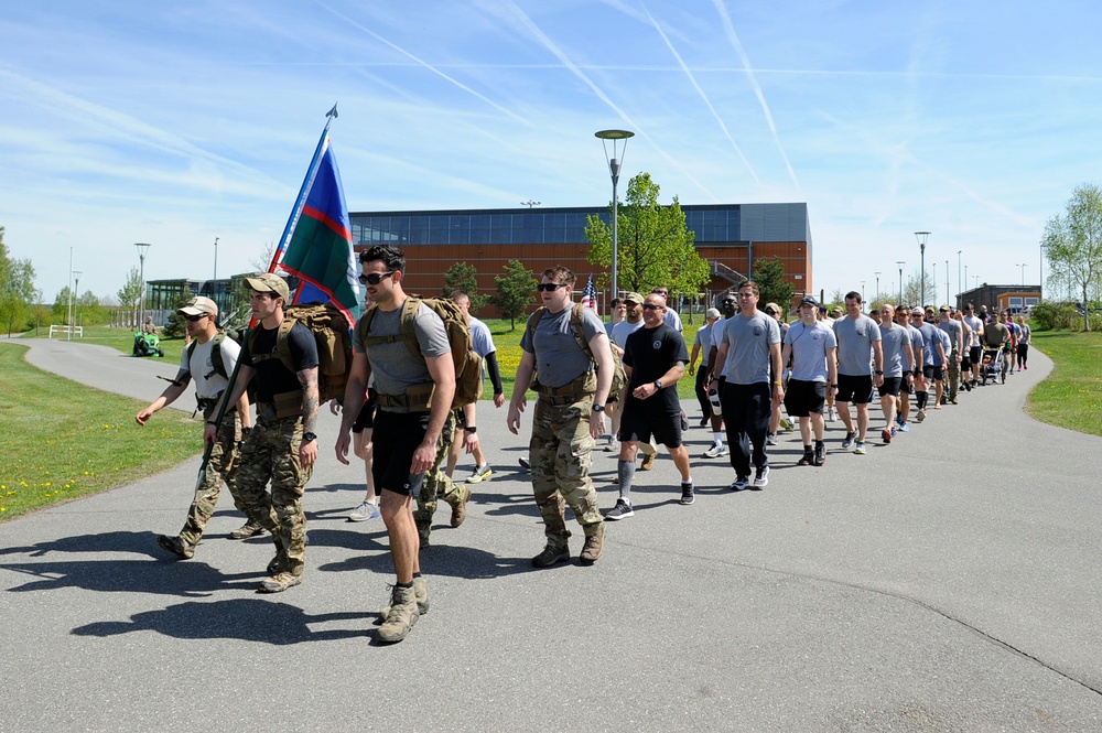 Airmen memorialize fallen heroes during annual 24-hour Run Challenge