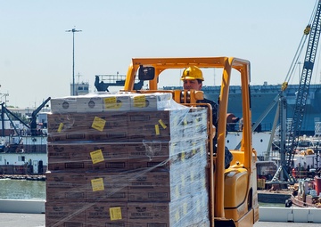 GHWB Sailors Move Supplies