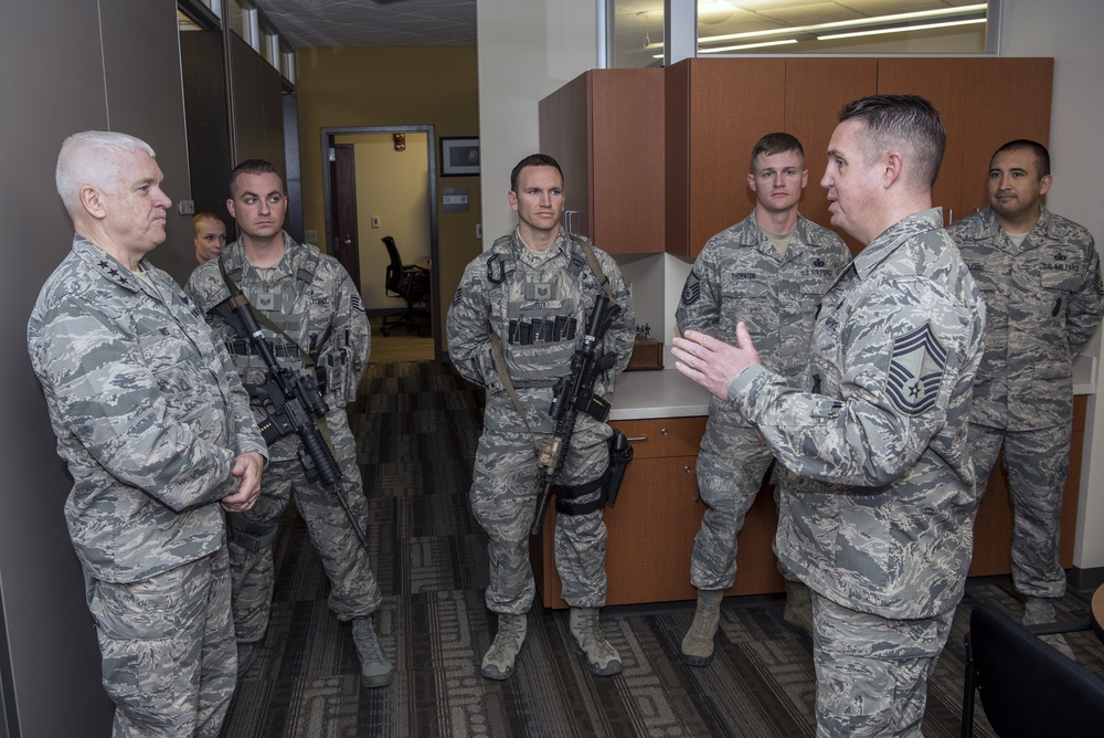 Lt. Gen. Rice's Visit to the Colorado Air National Guard