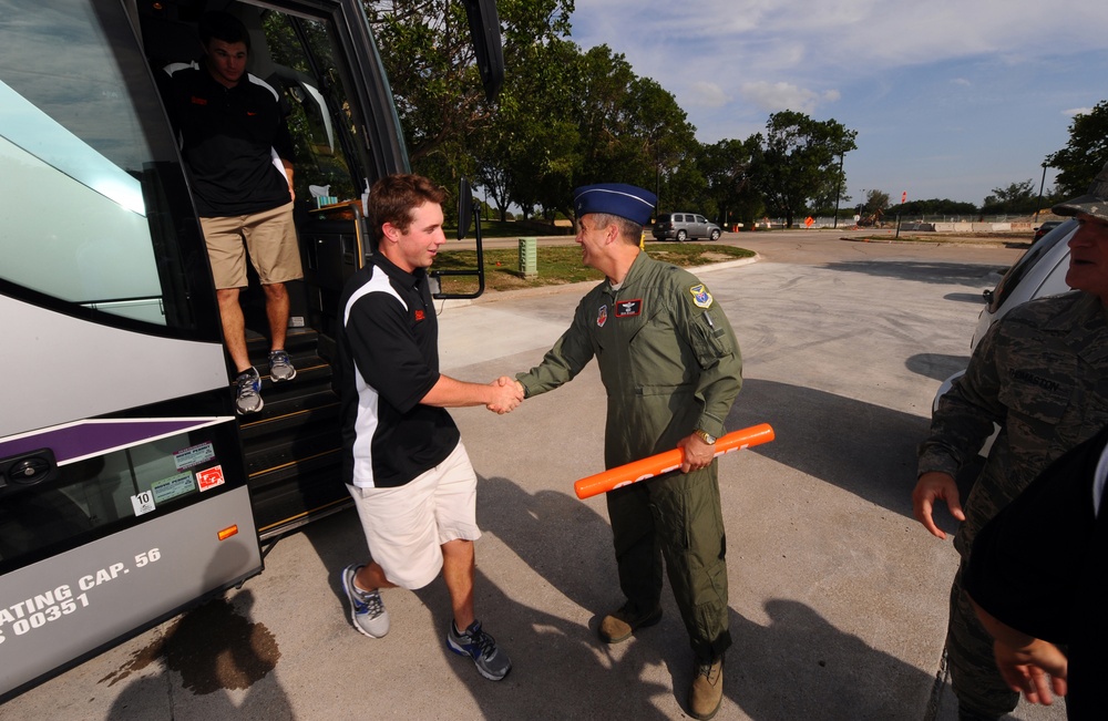 Florida Gators meet Offutt Warriors