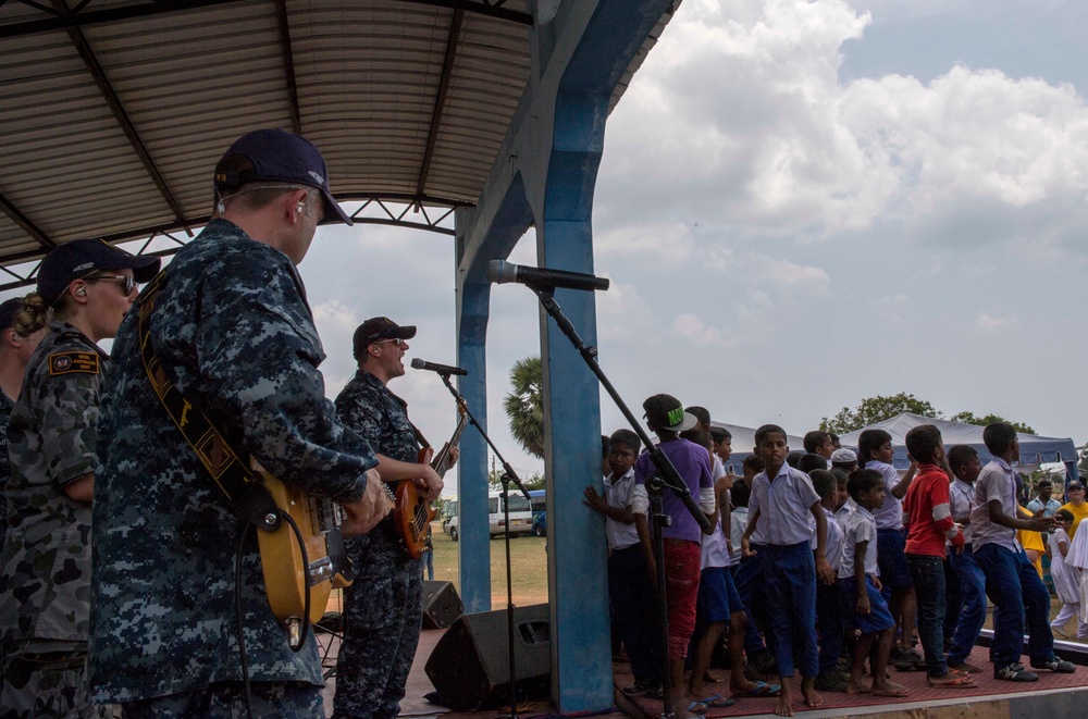 Service members participate in COMREL while in Sri Lanka