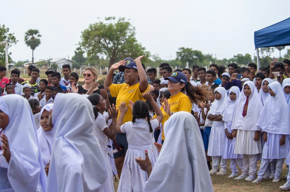Service members participate in COMREL while in Sri Lanka