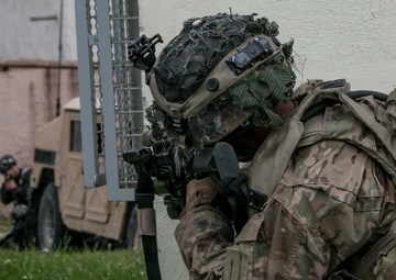Georgian, 2nd ABCT Soldiers Work Side-By-Side at Hohenfels Training Area