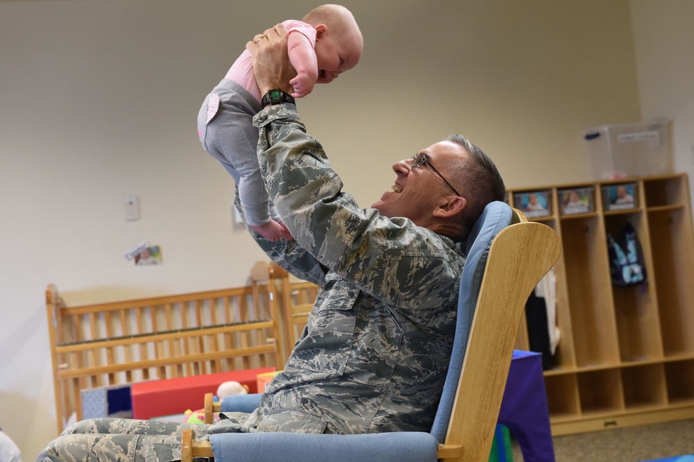 USSTRATCOM Senior Leaders Read to Future Leaders