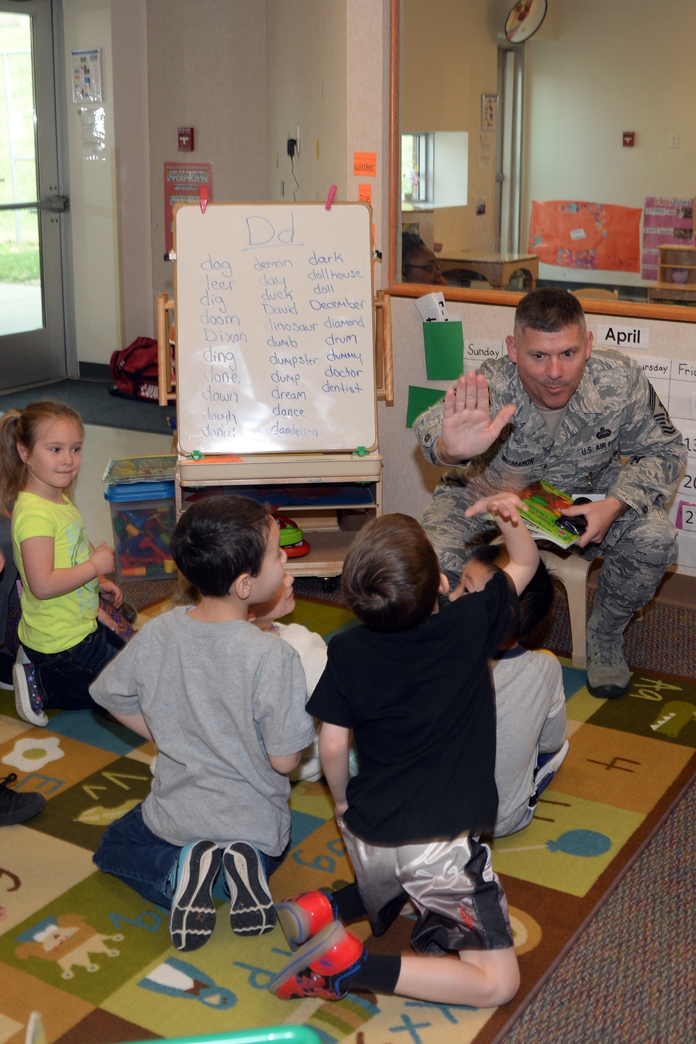 USSTRATCOM Senior Leaders Read to Future Leaders