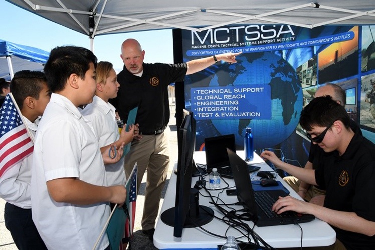 MCTSSA cyber pros talk tech during career day