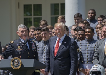 President Trump presents Commander-in-Chief's Trophy to Army team of 'fighters'
