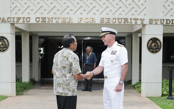 Adm. Swift visit DKI Asia Pacific Center for Security Studies to talk to fellows of the Advanced Security Cooperation course 18-1.