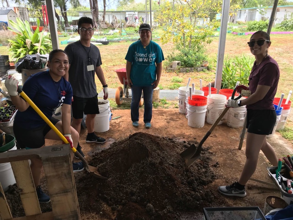 Hawaii Reservist encourages volunteerism