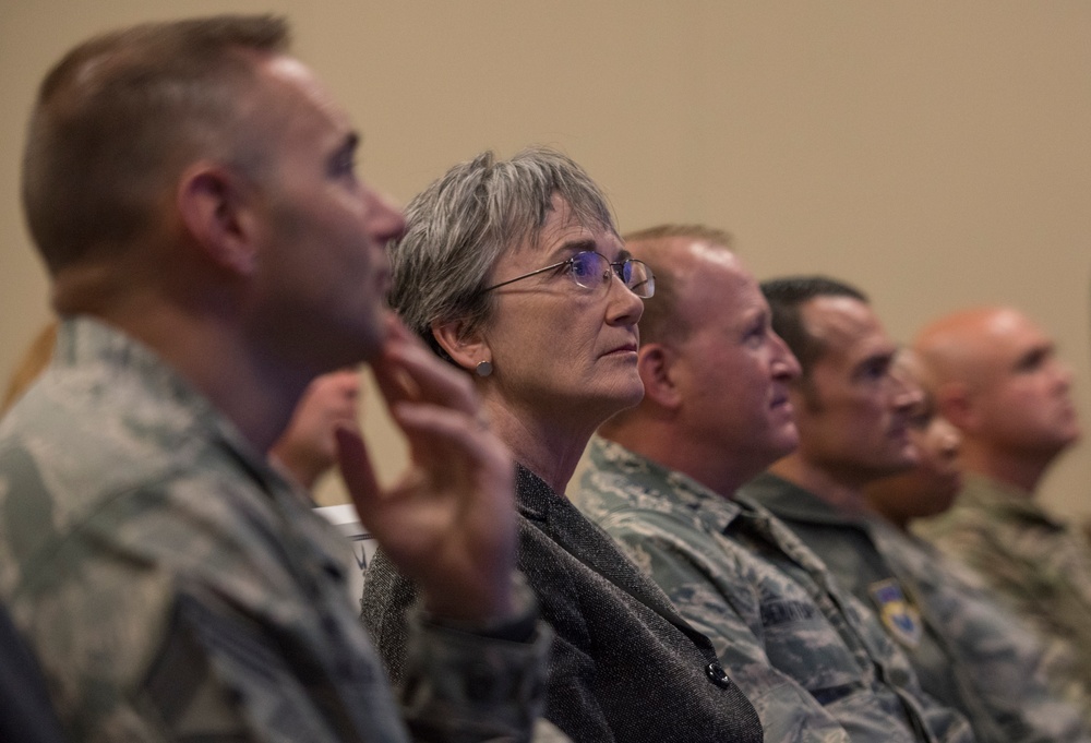 SECAF visits Eglin AFB, 33 FW