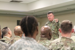 USACAPOC(A) Commander Addresses 352nd Civil Affairs Command