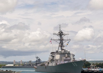 USS Milius arrives in Pearl Harbor