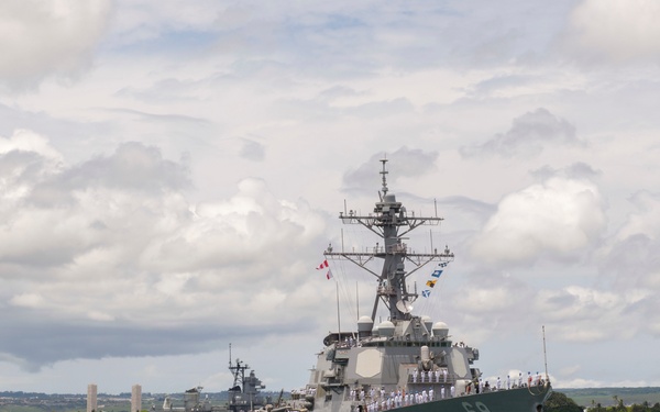 USS Milius arrives in Pearl Harbor