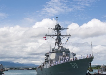 USS Milius arrives in Pearl Harbor