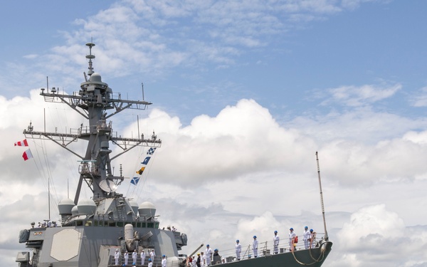 USS Milius arrives in Pearl Harbor