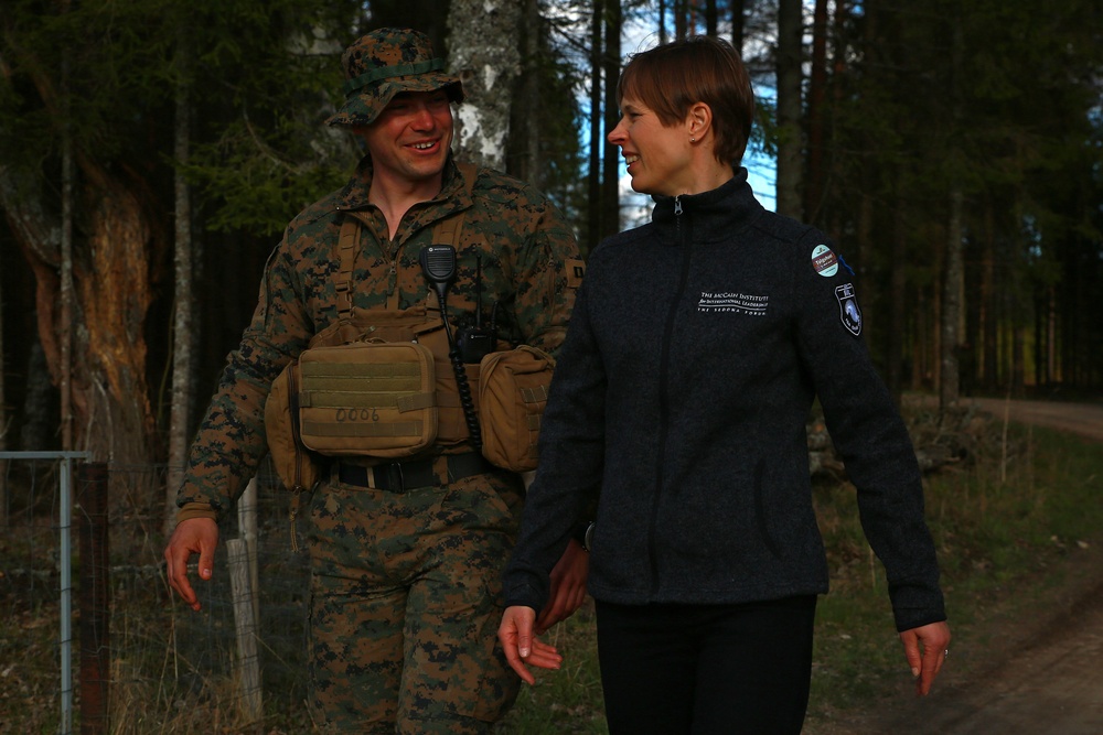 President of Estonia visits Marines and Sailors